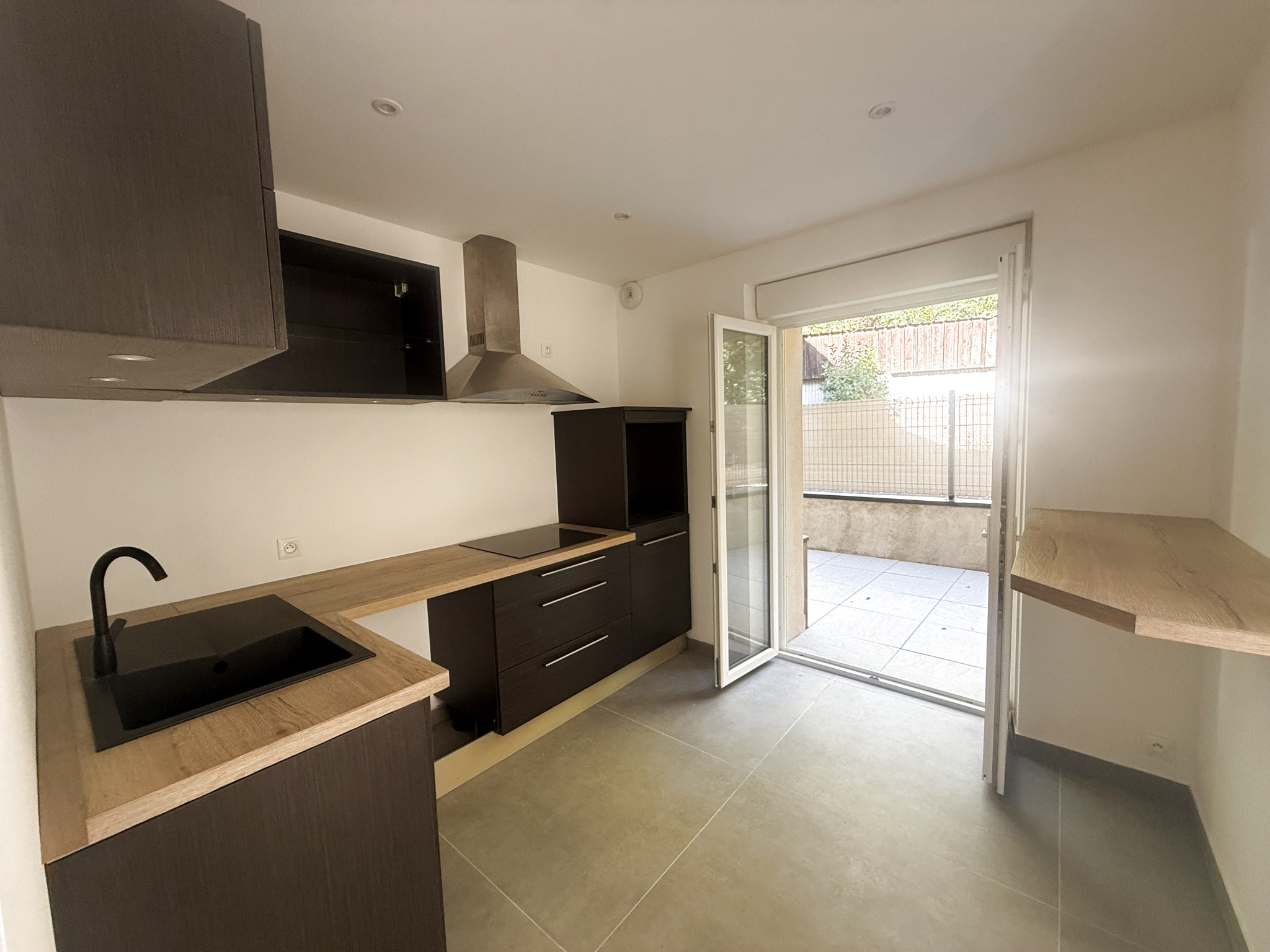 Appartement à vendre à Chambery, 72 m², 4 pièces – photo 2 sur 11