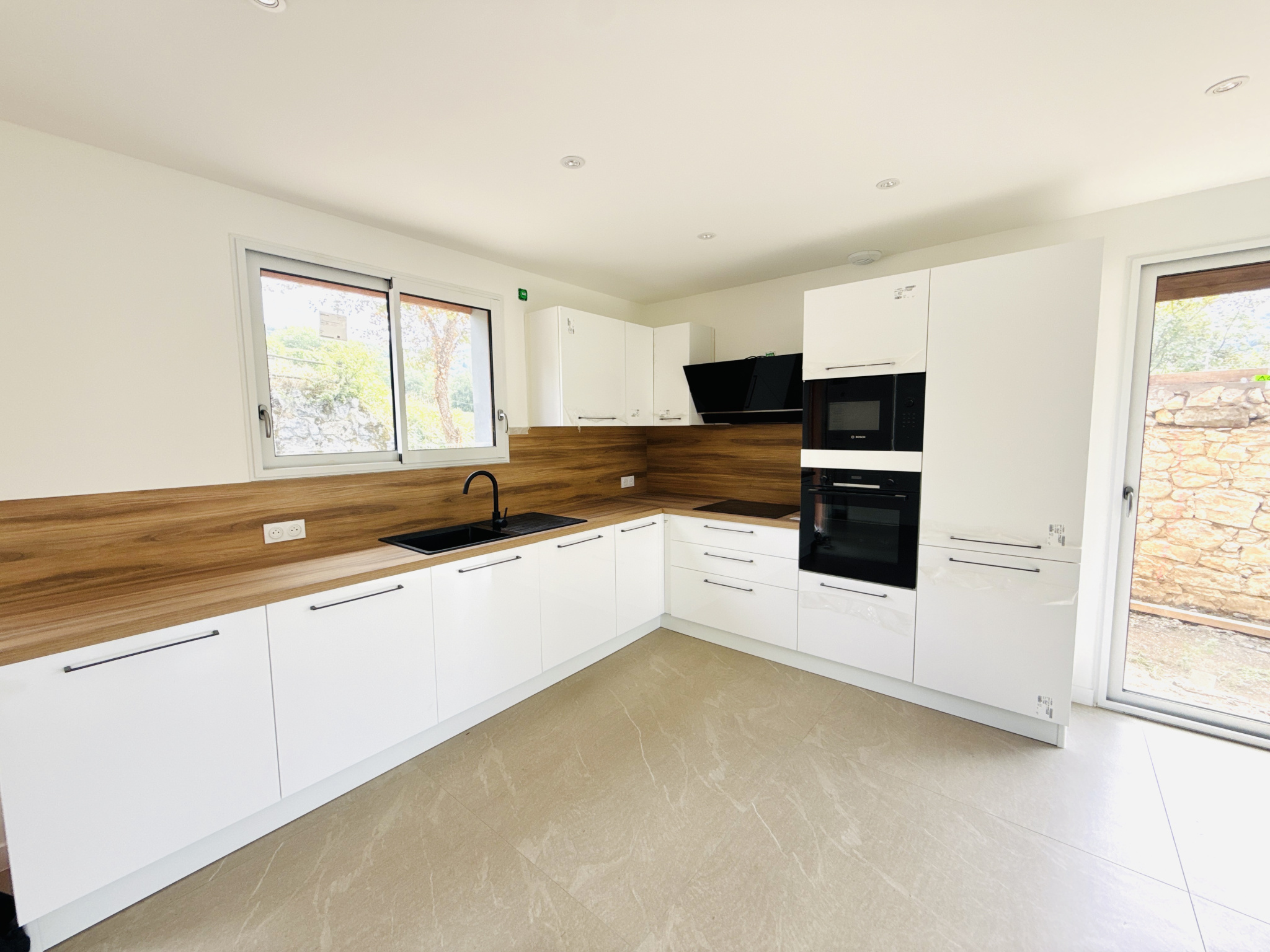 Maison à vendre à Cognin, 105 m², 4 pièces – photo 2 sur 9